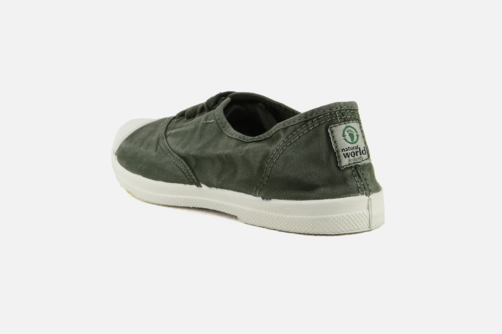 102 KAKI