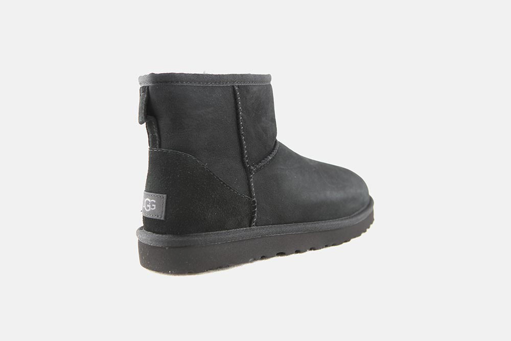 CLASSIC MINI SUEDE BLACK