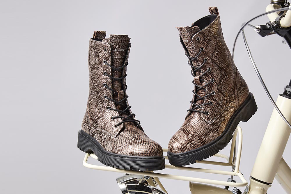 BLEYZE HI METALLIC PRINT