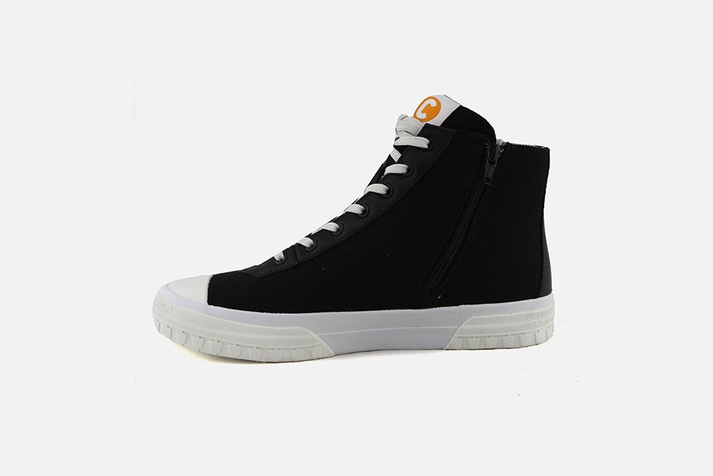 CAMALEON CHUKKA BLACK WHITE