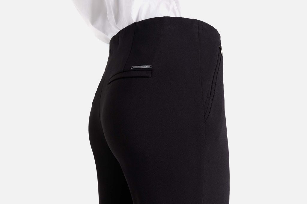 ANNA ZIP NEW BLACK