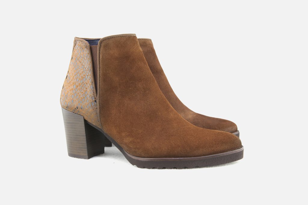 CASSIDY HONEY VINTAGE