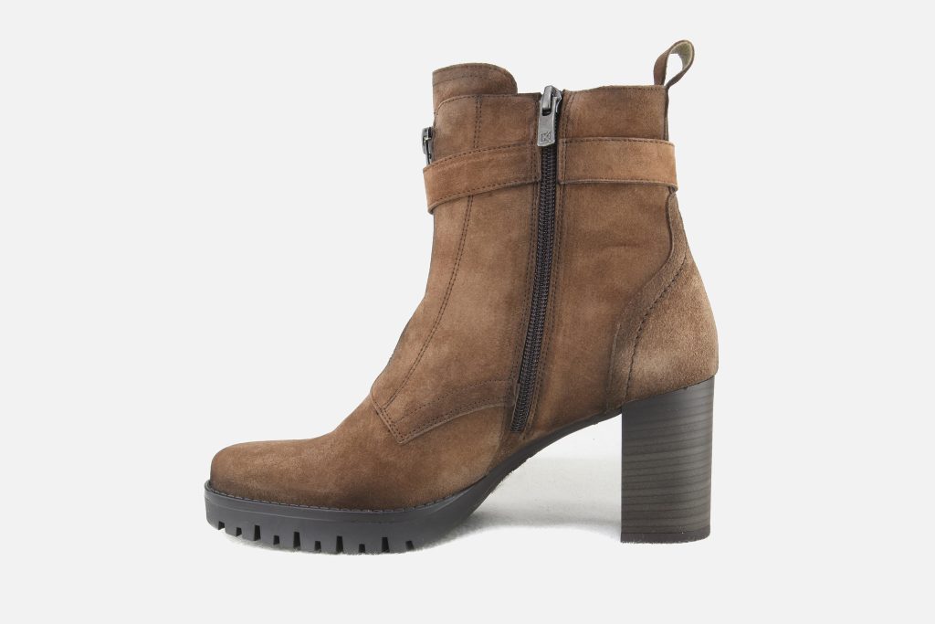 CALEY WOOD VINTAGE