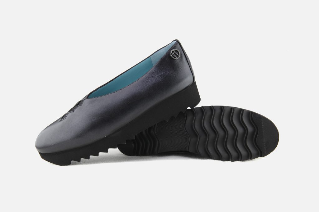 T TIMELESS GRACE SOFT BLACK