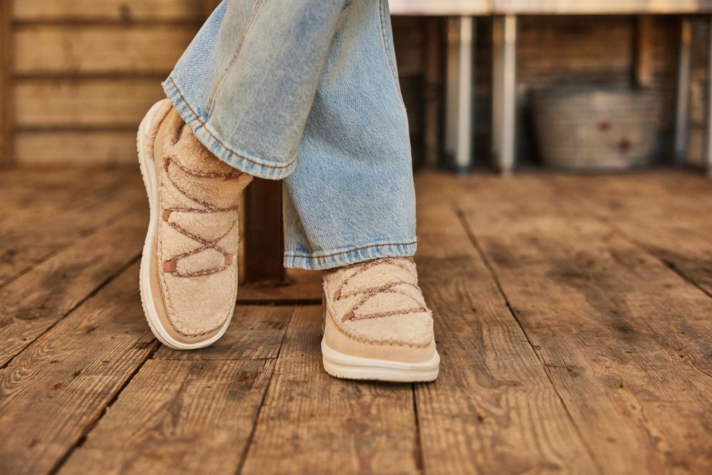 CAMDEN BRUSHED COZY TAN