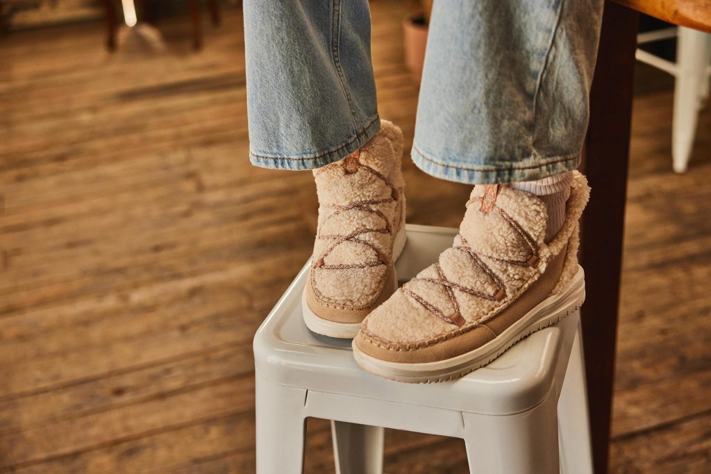 CAMDEN BRUSHED COZY TAN
