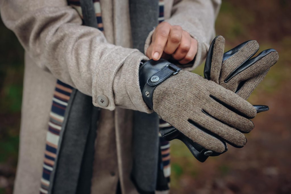 AFNF GLOVES SAND