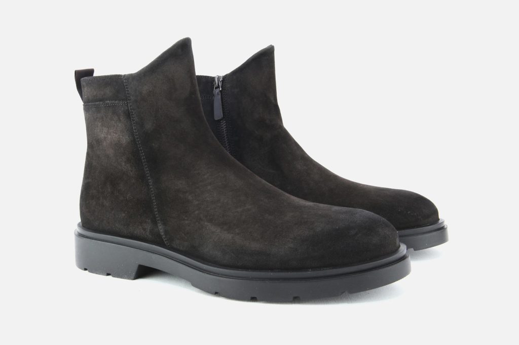 RUSSELL DARK BROWN