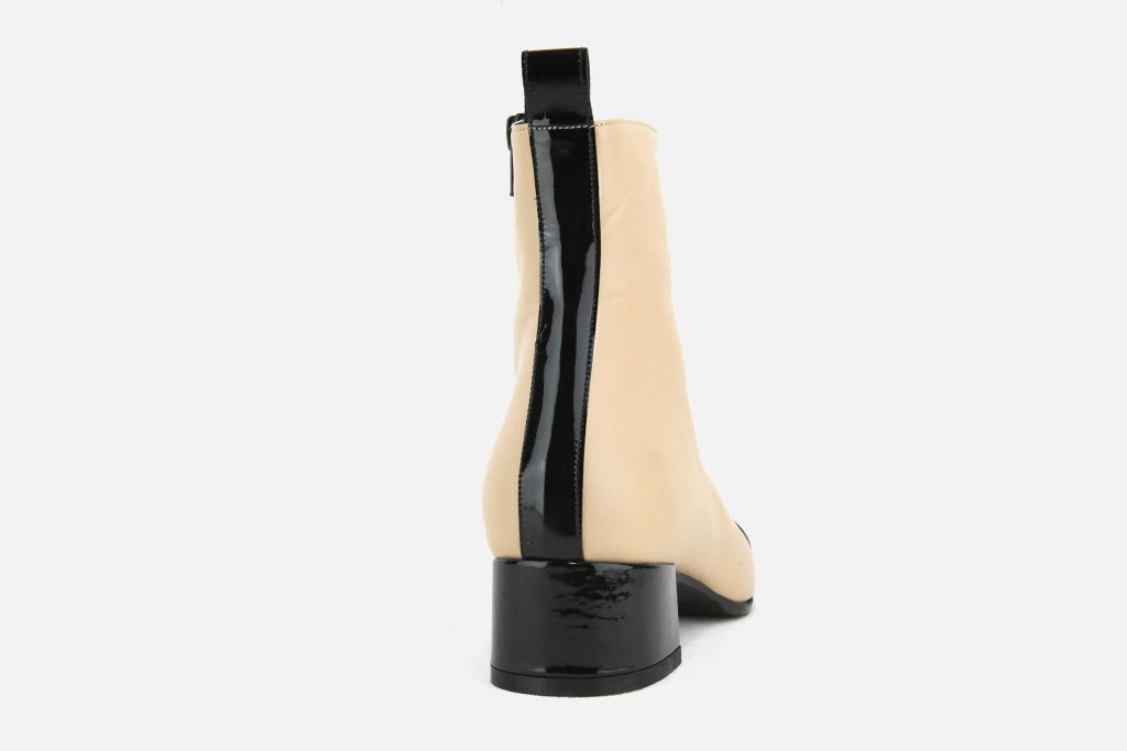 BOOSTER NOIR ET BEIGE