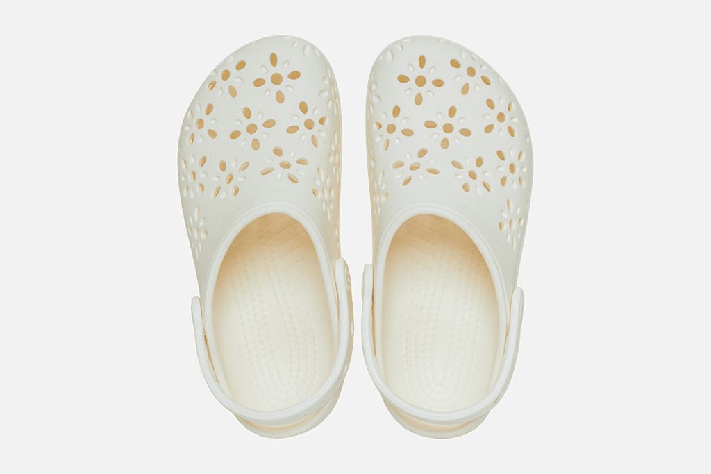 CLASSIC FLORAL CLOG CHALK
