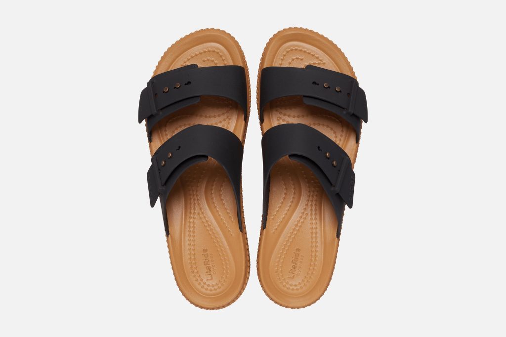 BROOKLYN BUCKLE WEDGE BLACK