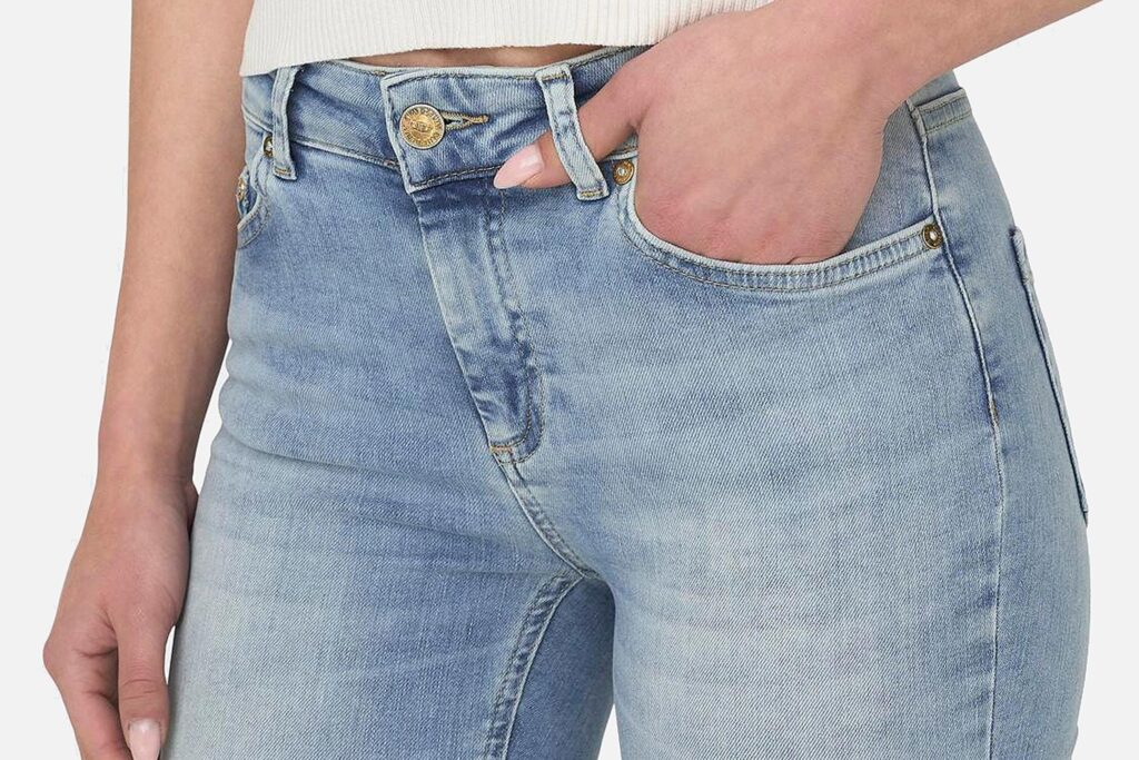 BLUSH JEANS LIGHT BLUE L30