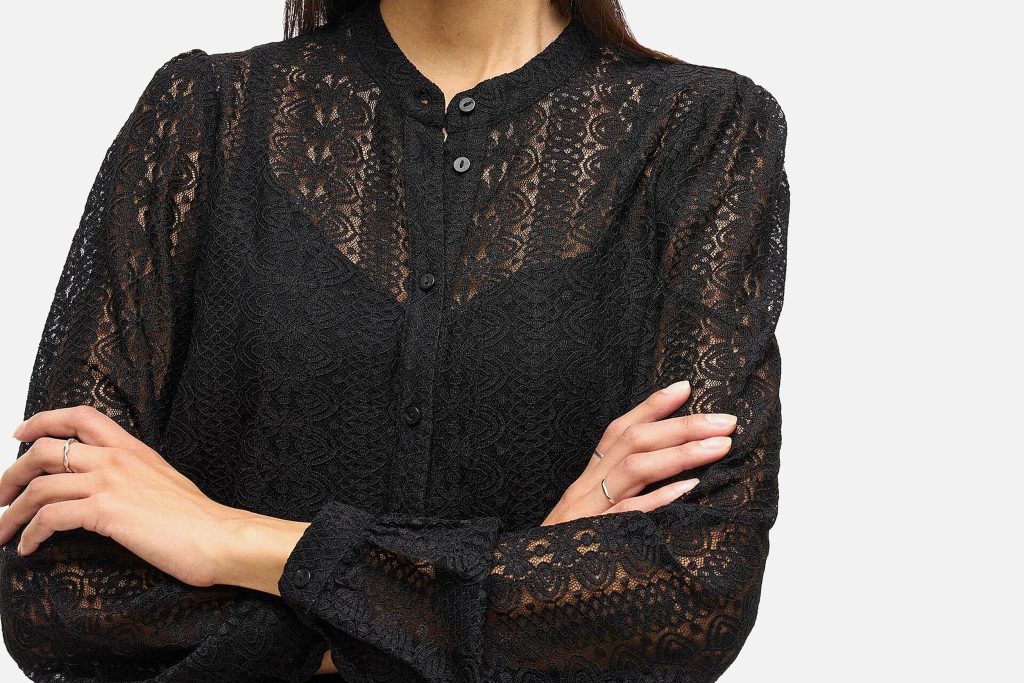 CHIKKA LACE SHIRT BLACK