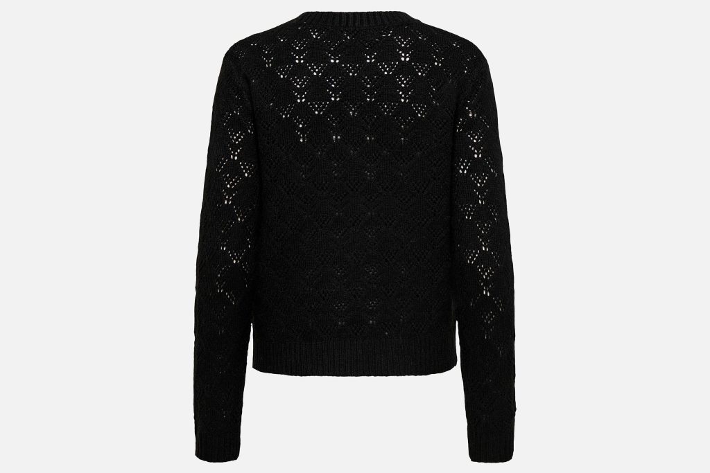 AMANDA PULL BLACK