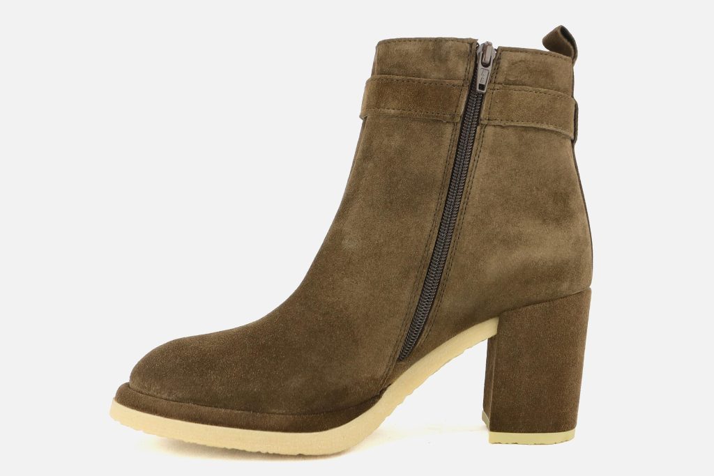 ADRIANA DARK BROWN