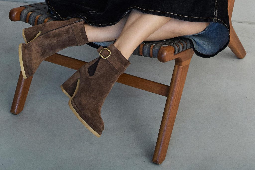 ADRIANA DARK BROWN