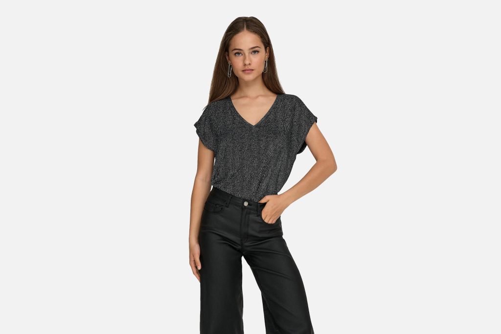 CAROL VNECK BLACK SILVER