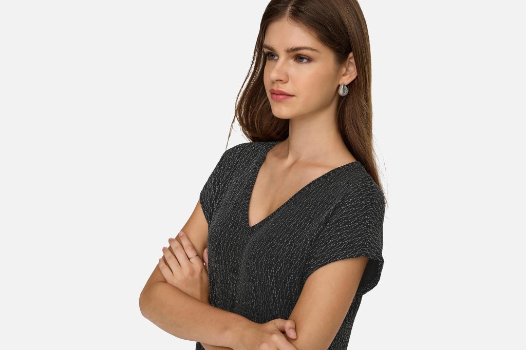 CAROL VNECK BLACK GLITTER