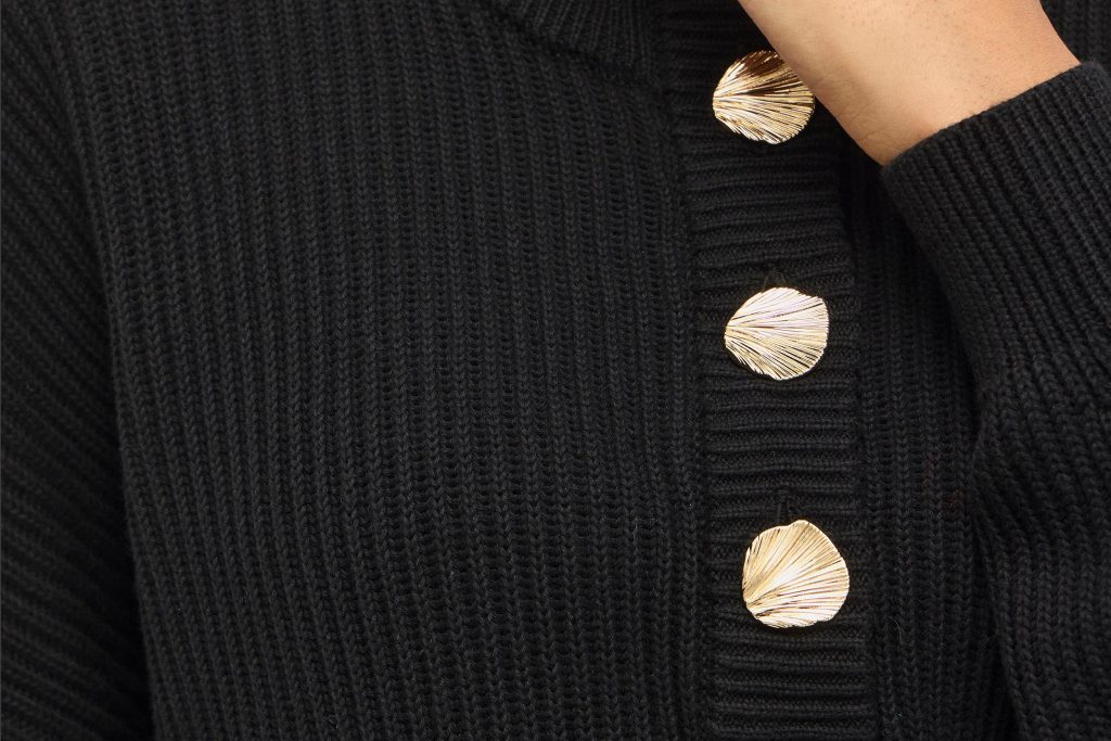 CHING CREW NECK BLACK BEAUTY