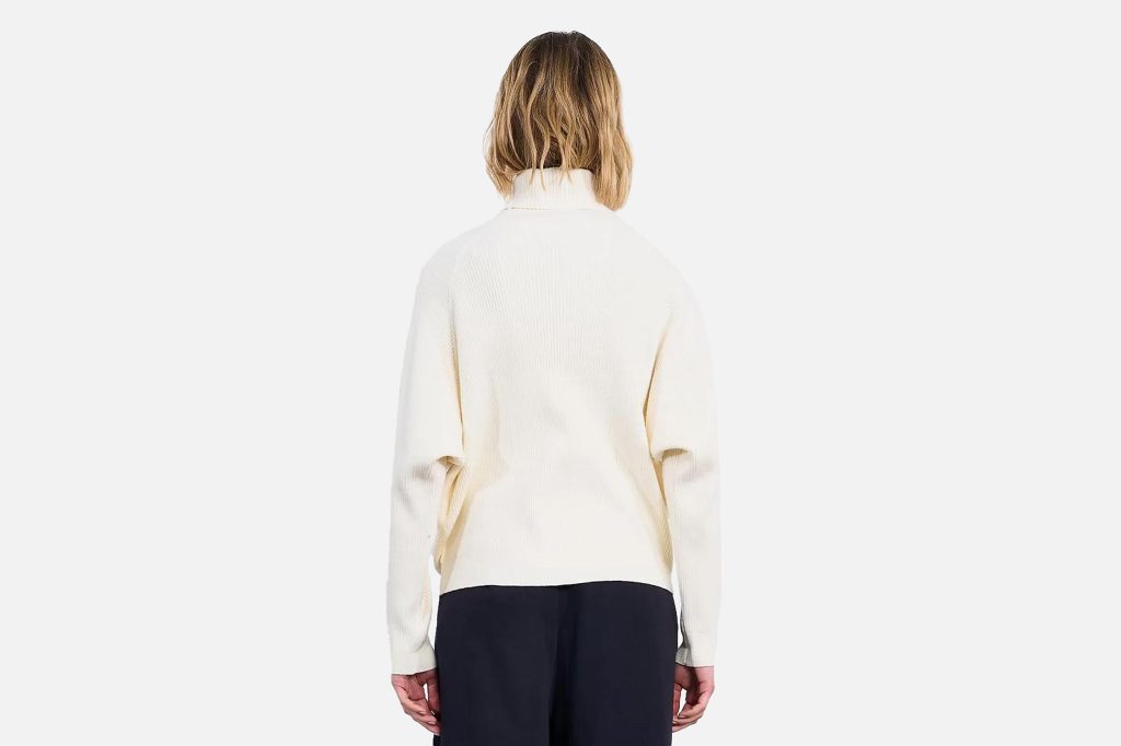 PULL CROISE COL ROULE CREME
