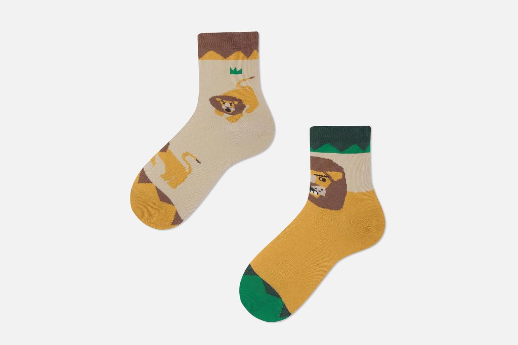 SOCKS LION AROUND KIDS