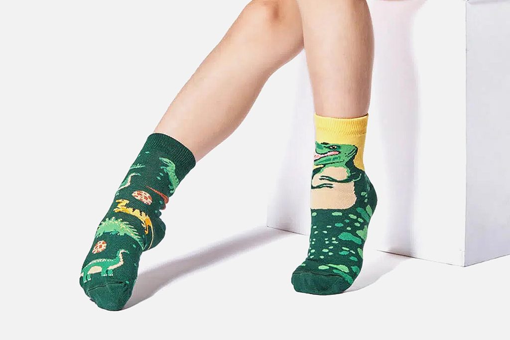 SOCKS THE DINOSAURS KIDS