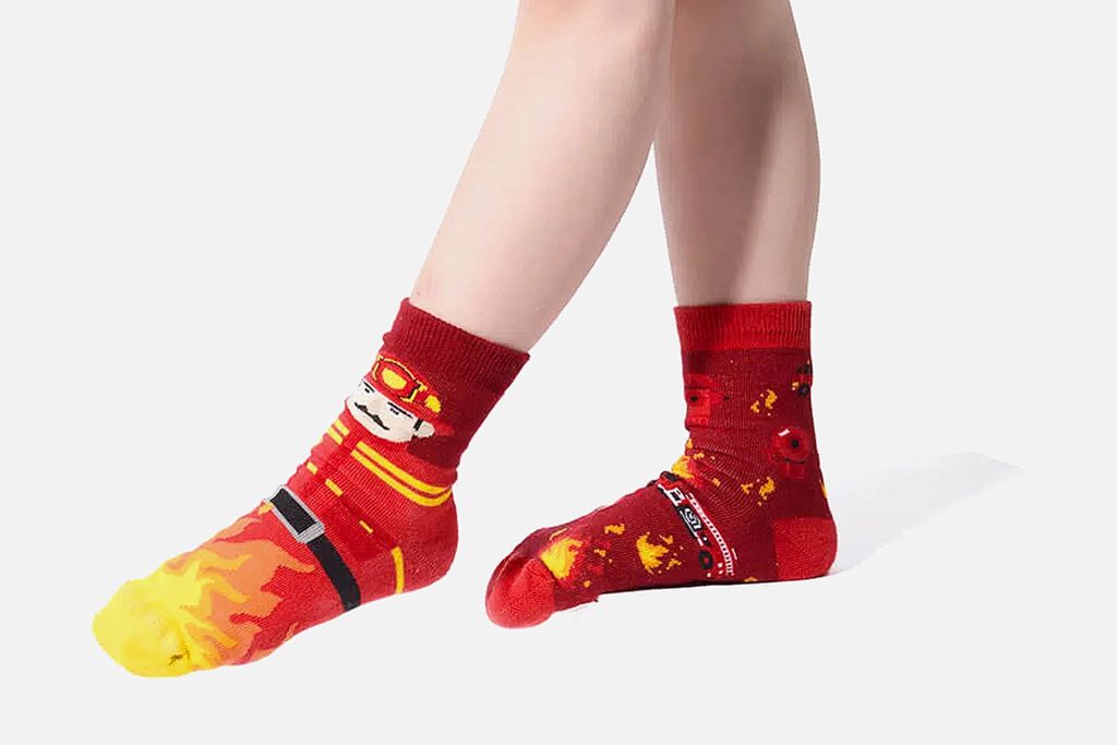 SOCKS THE FIREMAN KIDS