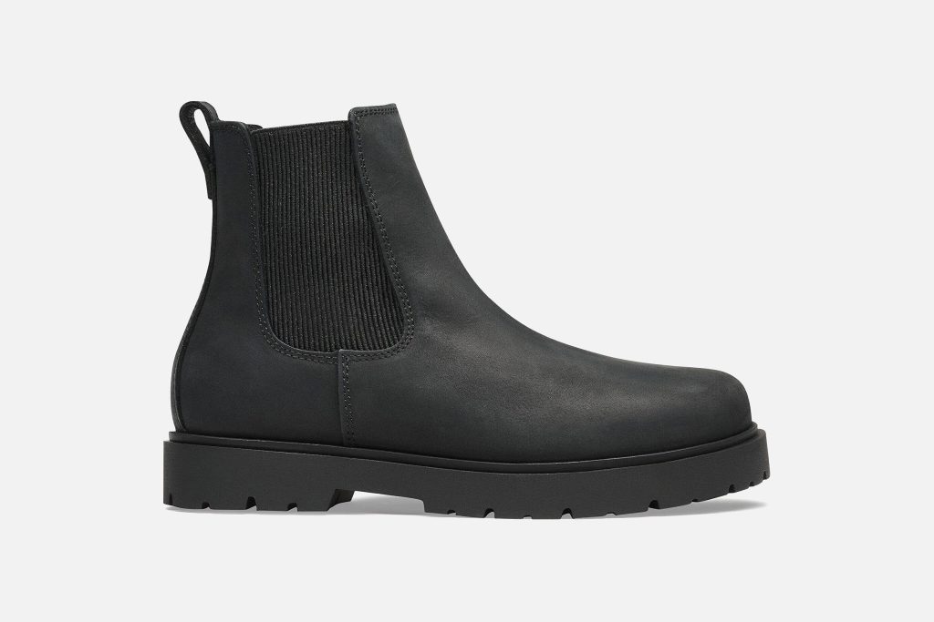HIGHWOOD SLIP ON BLACK REG