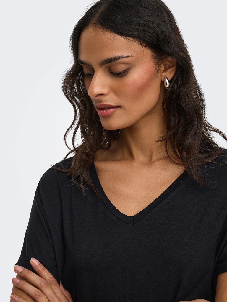 SISSY VNECK TOP BLACK