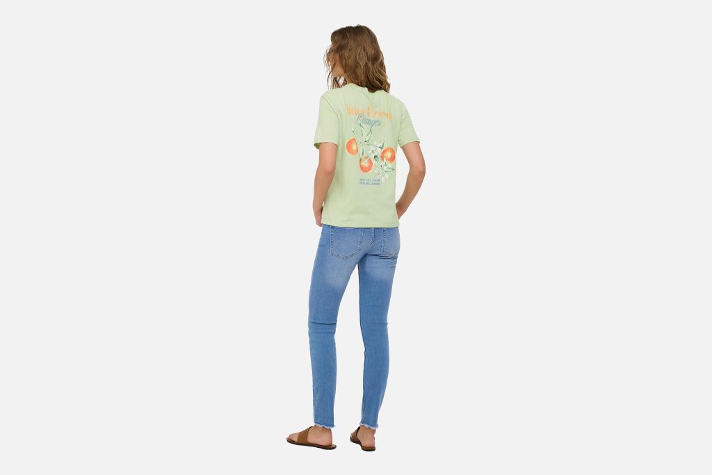 LUCY MONJA TOP STAY FRESH