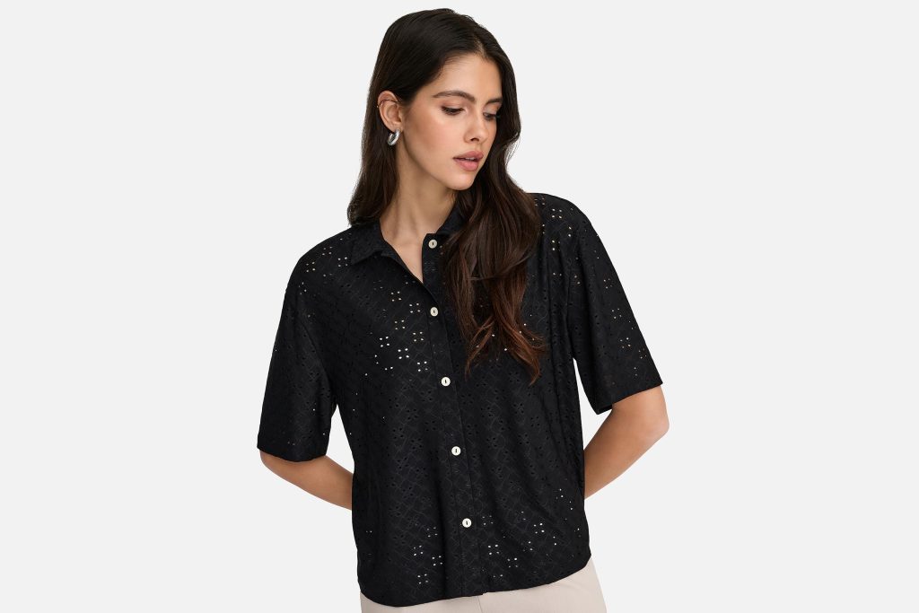 CATHINKA BUTTON TOP BLACK