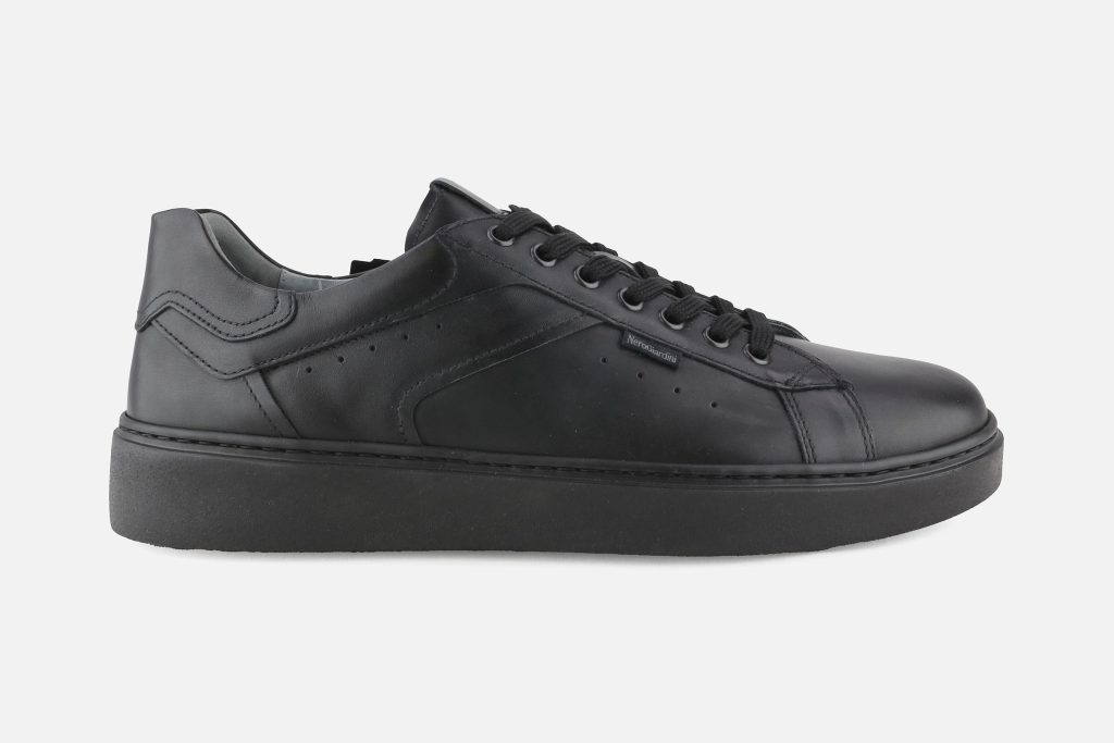 BACKFORD ALL BLACK