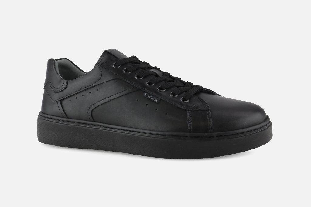 BACKFORD ALL BLACK