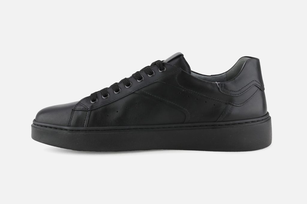 BACKFORD ALL BLACK