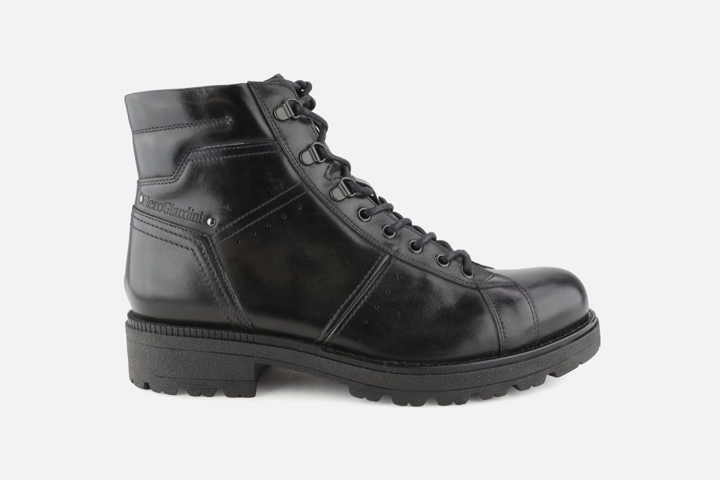 BATTLE BLACK