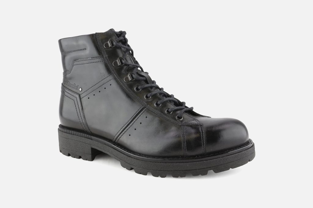 BATTLE BLACK