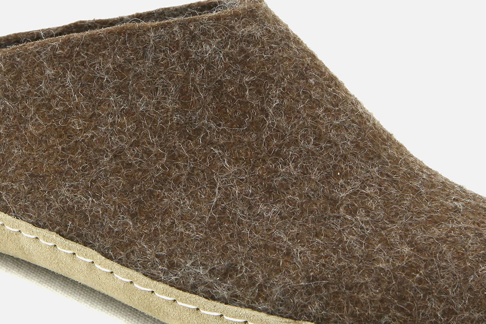 GLAD BROWN