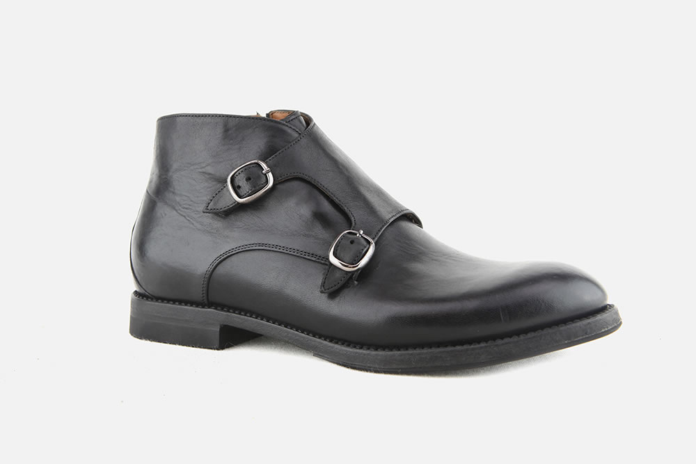 FERRANTE BLACK