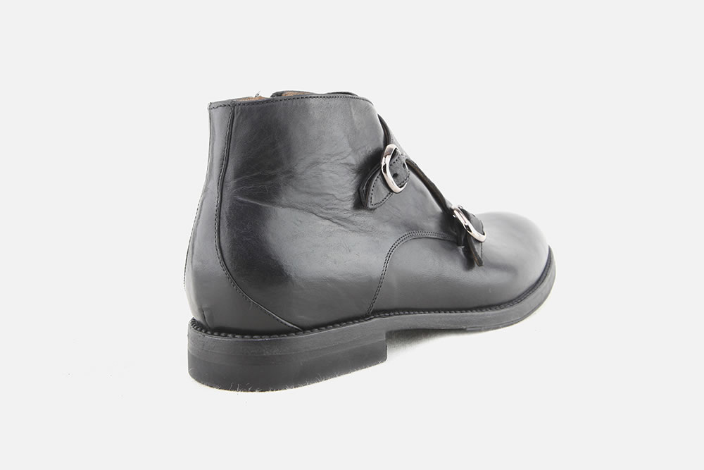 FERRANTE BLACK