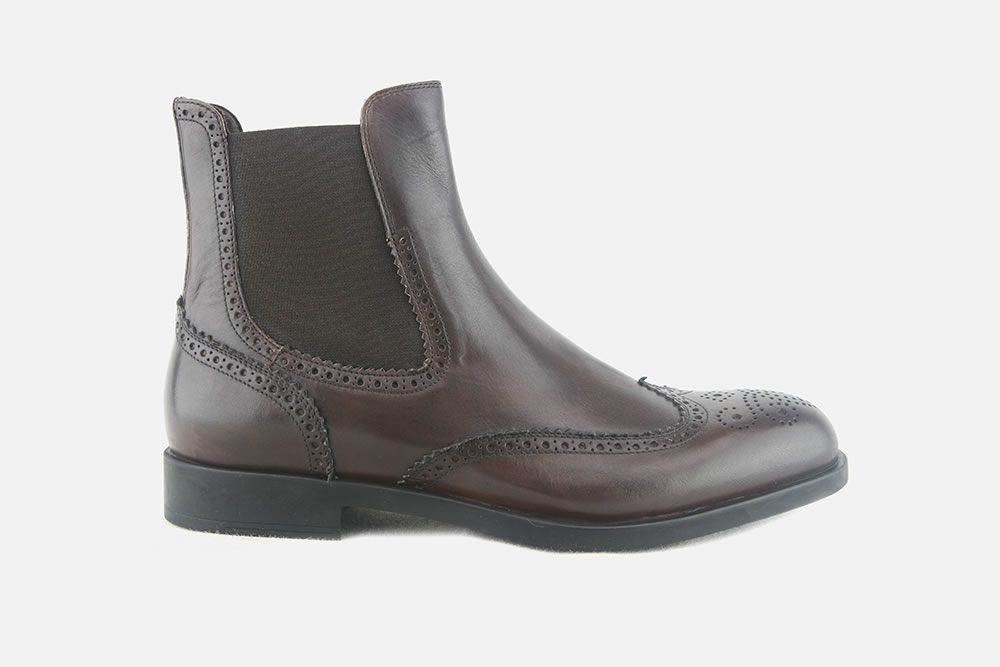 REGGIO BROWN