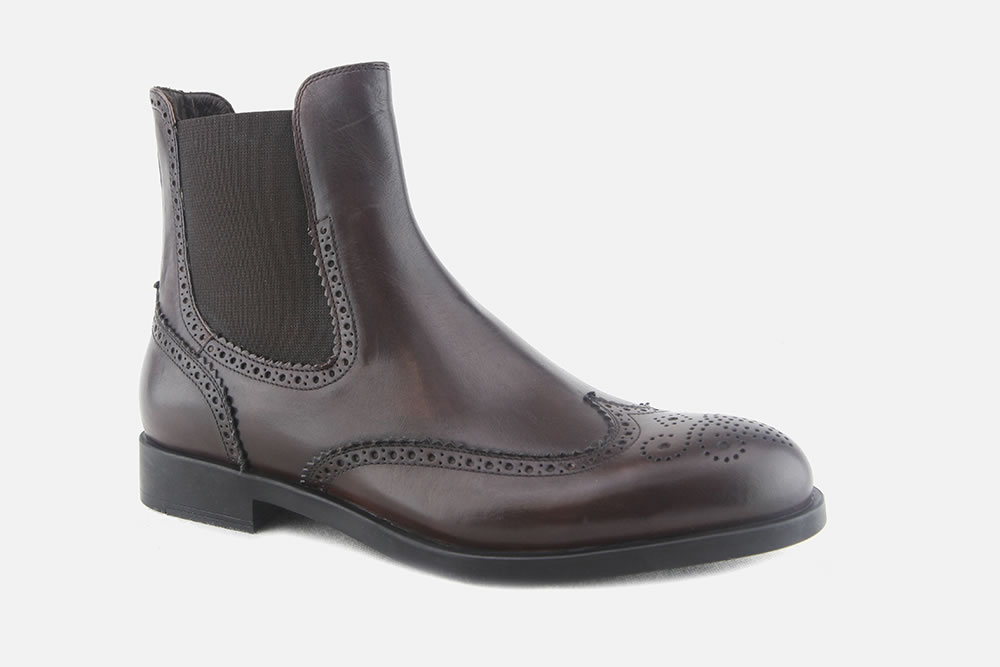 REGGIO BROWN