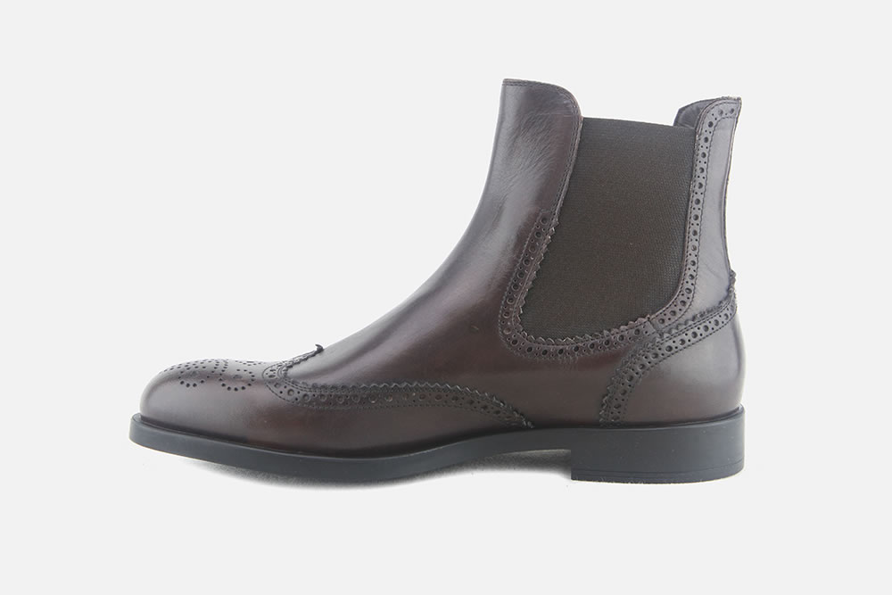 REGGIO BROWN