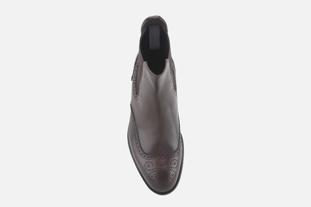 REGGIO BROWN