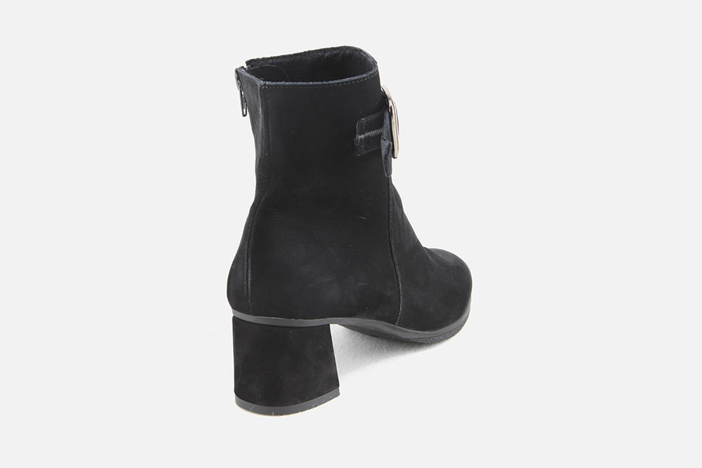 FEUILLAGE DAIM NOIR