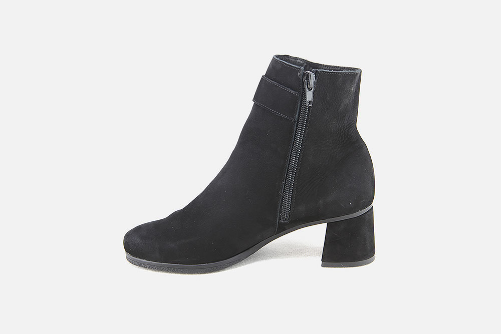 FEUILLAGE DAIM NOIR