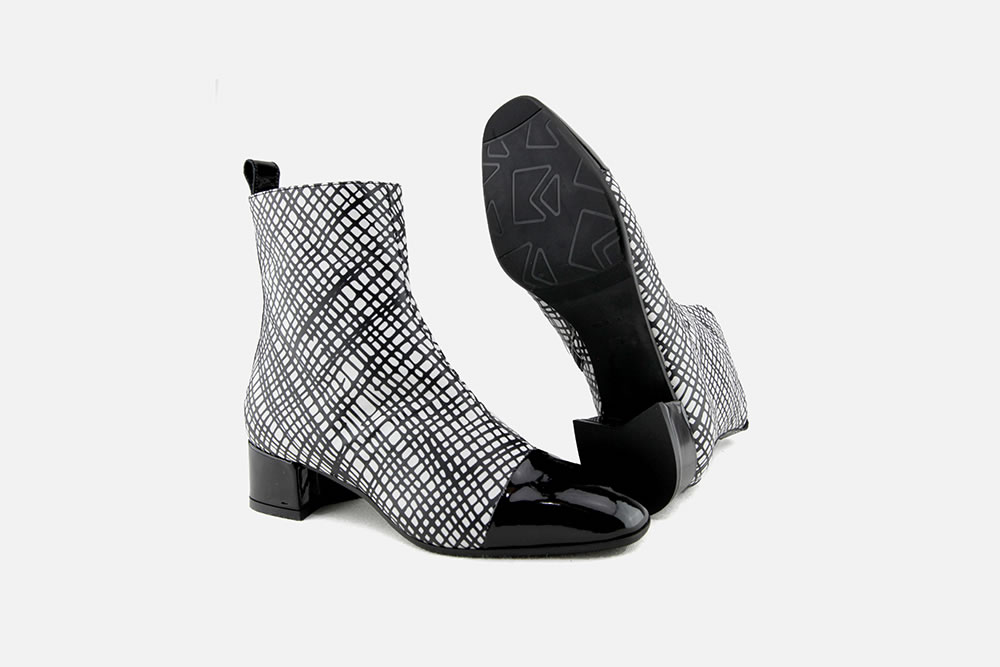 LUMIR NOIR ET BLANC