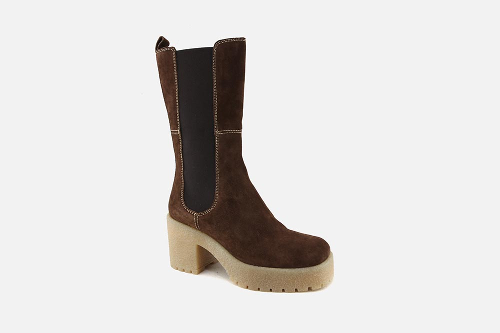 WALNUT BROWN