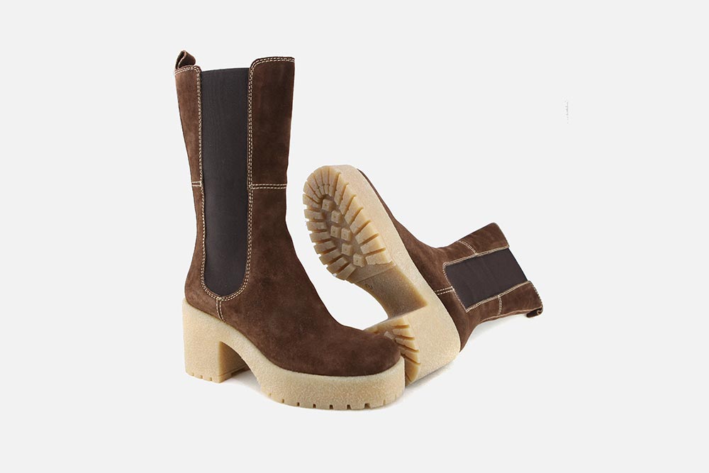 WALNUT BROWN