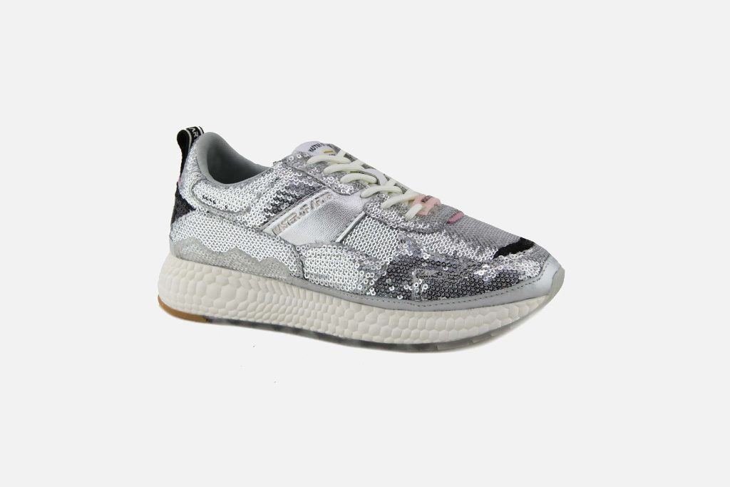 MOA RUNNING FUTURA