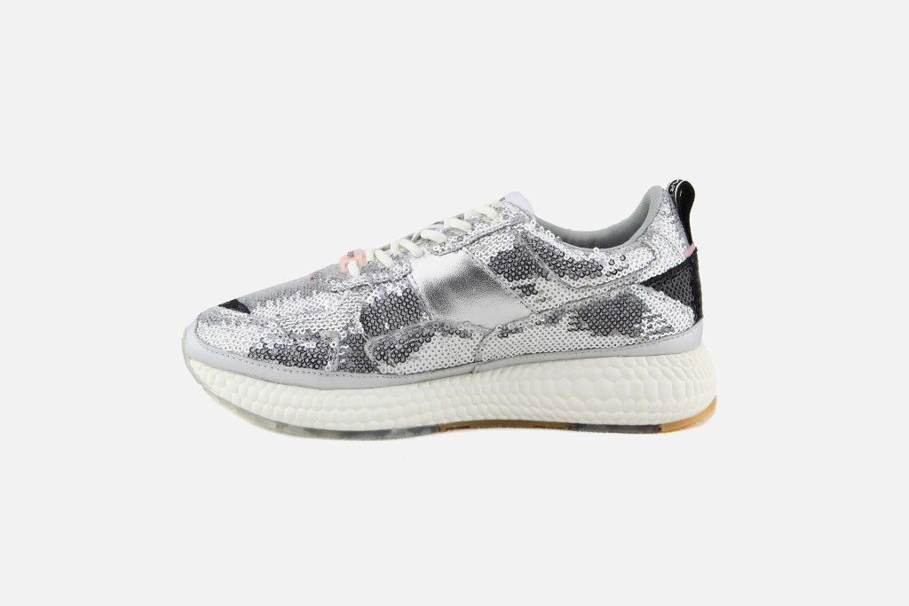 MOA RUNNING FUTURA